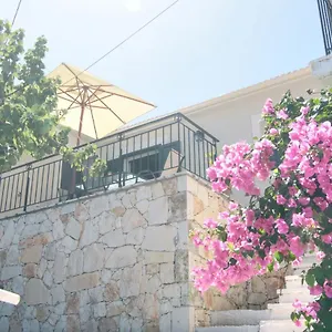  Holiday home House